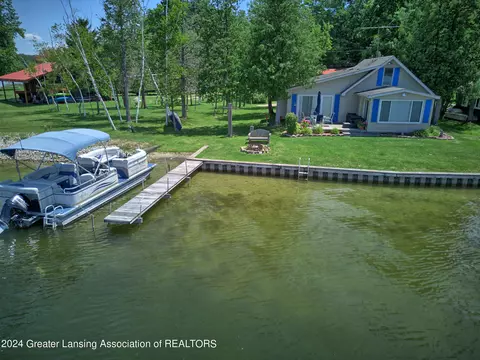 410 Morse Dr, Six Lakes, MI 48886