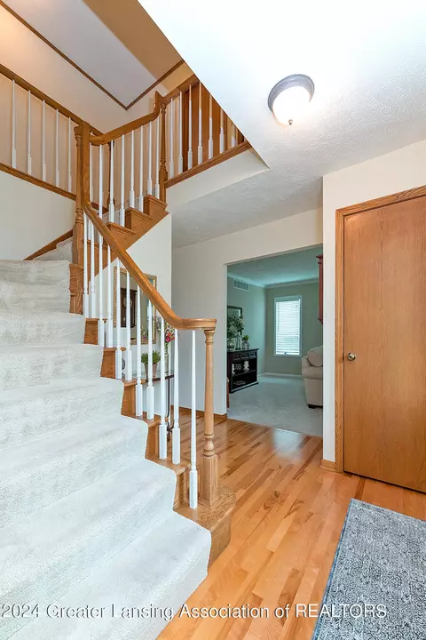 Entry Way - 303 Rivergate Ln, Dewitt, MI 48820 photo 1 of 1