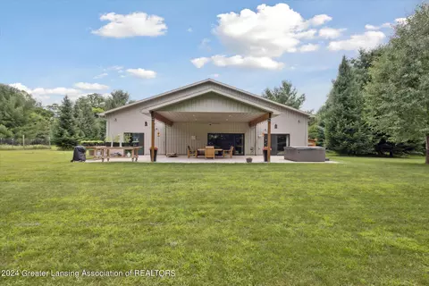 11623 Bunker Hwy, Eaton Rapids, MI 48827