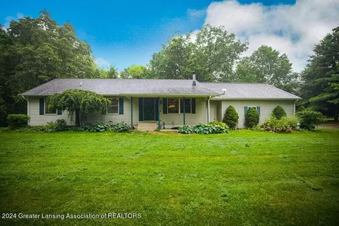 6459 Ellen Ln, Jackson, MI 49201