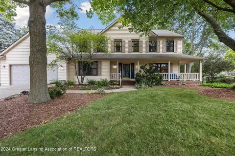 3926 Crooked Creek Rd, Okemos, MI 48864