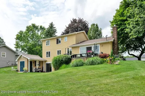 6704 E Galway Cir, Dimondale, MI 48821 photo 4