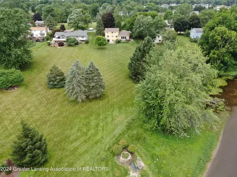 6704 E Galway Cir, Dimondale, MI 48821 photo 15