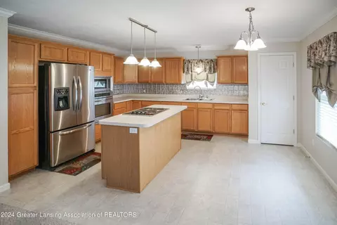 Kitchen - 7745 Taragreen Dr, Lansing, MI 48917 photo 1 of 9