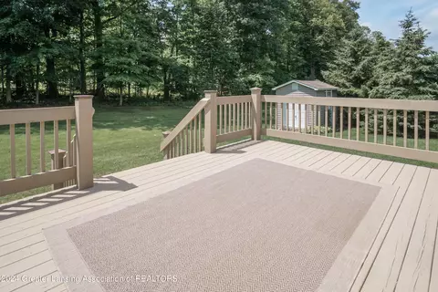 Exterior - 7745 Taragreen Dr, Lansing, MI 48917 photo 7 of 11