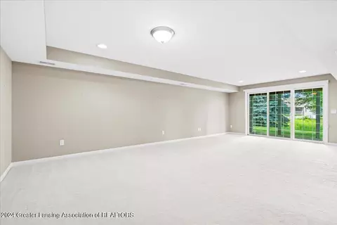Living - 1252 Wineleaf Ln, Dewitt, MI 48820 photo 4 of 4