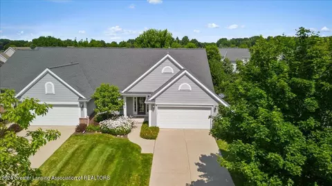 1252 Wineleaf Ln, Dewitt, MI 48820