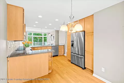 Kitchen - 1252 Wineleaf Ln, Dewitt, MI 48820 photo 2 of 2