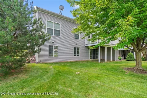 Exterior - 1252 Wineleaf Ln, Dewitt, MI 48820 photo 5 of 6