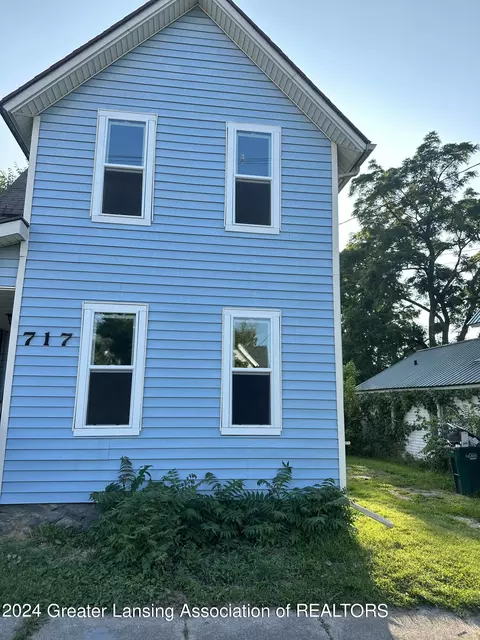 717 N N Pine St, Lansing, MI 48906