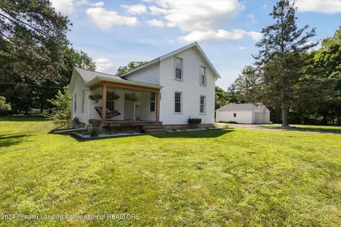 5085 Durfee Rd, Eaton Rapids, MI 48827