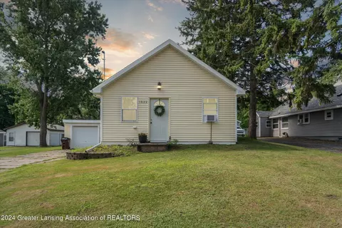 1832 Rex St, Lansing, MI 48910