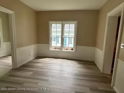 400 Wight St, Saint Johns, MI 48879 photo 4