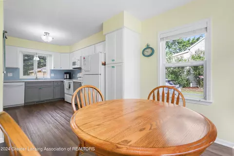 Dining - 438 E Washington St, Dimondale, MI 48821 photo 2 of 3