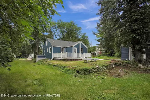 Exterior - 334 Dunlap St, Lansing, MI 48910 photo 2 of 3
