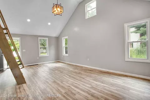 Living - 334 Dunlap St, Lansing, MI 48910 photo 1 of 1