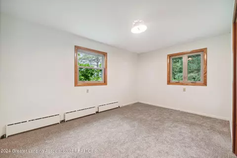 Bedroom - 980 W Buchanan Rd, Ithaca, MI 48847 photo 2 of 2