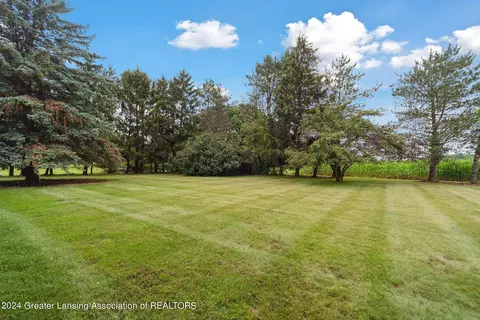 Exterior - 980 W Buchanan Rd, Ithaca, MI 48847 photo 1 of 3
