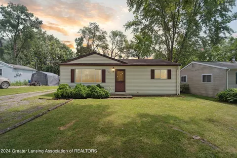 105 Folk St, Potterville, MI 48876