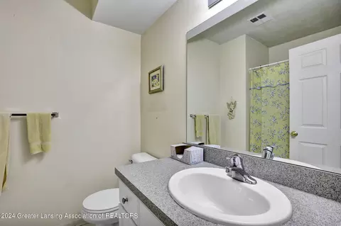918 Oakbrook Dr, Jackson, MI 49203 photo 12