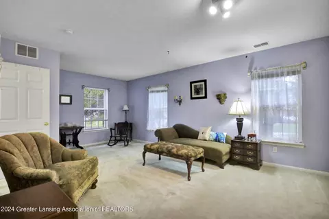 918 Oakbrook Dr, Jackson, MI 49203 photo 13