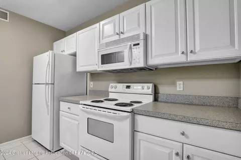 918 Oakbrook Dr, Jackson, MI 49203 photo 7