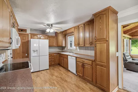 6829 Winegar Rd, Perry, MI 48872 photo 15