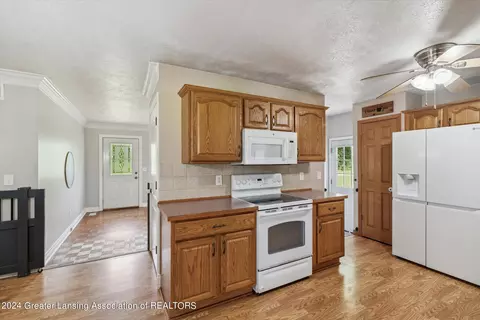 6829 Winegar Rd, Perry, MI 48872 photo 11