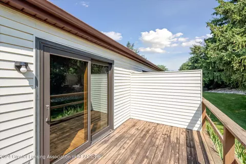 1189 Sunview Dr, Saint Johns, MI 48879 photo 28