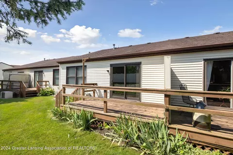 1189 Sunview Dr, Saint Johns, MI 48879 photo 31