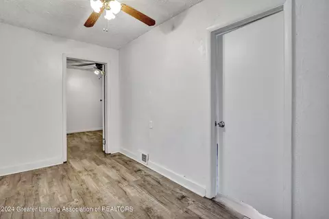 Entry Way - 5682 Edson St, Haslett, MI 48840 photo 1 of 2