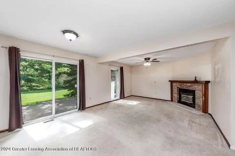 Living - 5471 Maple Ridge Rd, Haslett, MI 48840 photo 1 of 2