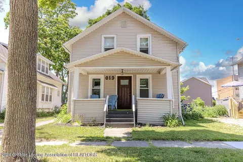 619 Bartlett St, Lansing, MI 48915