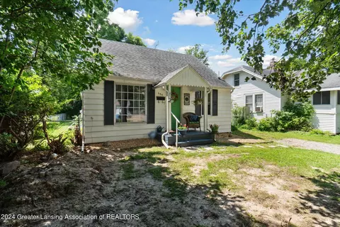 644 E Willard Ave, Lansing, MI 48910 photo 4