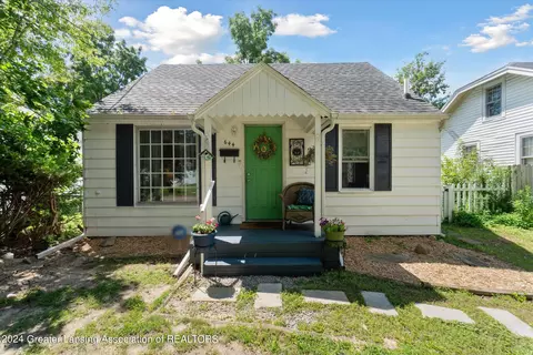 644 E Willard Ave, Lansing, MI 48910 photo 3
