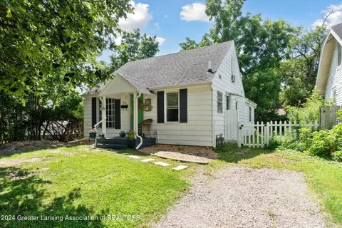644 E Willard Ave, Lansing, MI 48910 photo 2
