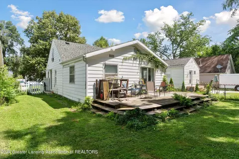 644 E Willard Ave, Lansing, MI 48910 photo 9