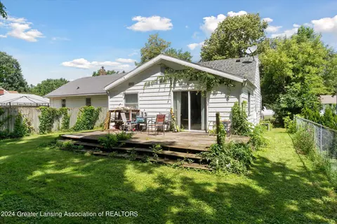 644 E Willard Ave, Lansing, MI 48910 photo 7