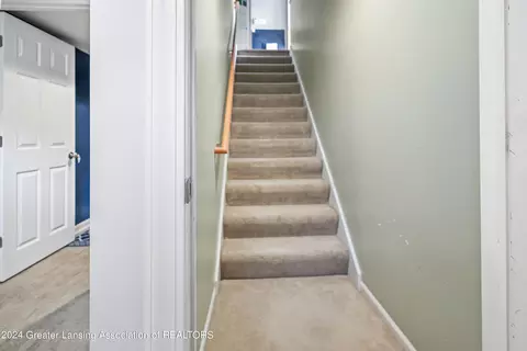 Entry Way - 465 Fox Run Ct, Williamston, MI 48895 photo 3 of 4