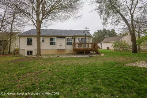 Exterior - 465 Fox Run Ct, Williamston, MI 48895 photo 4 of 7