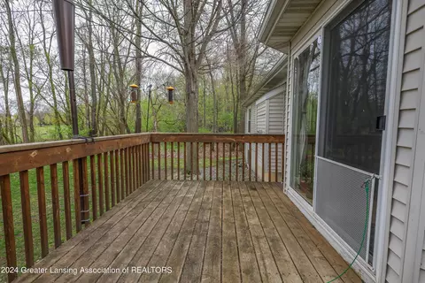 Exterior - 465 Fox Run Ct, Williamston, MI 48895 photo 6 of 7