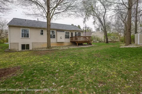 Exterior - 465 Fox Run Ct, Williamston, MI 48895 photo 5 of 7
