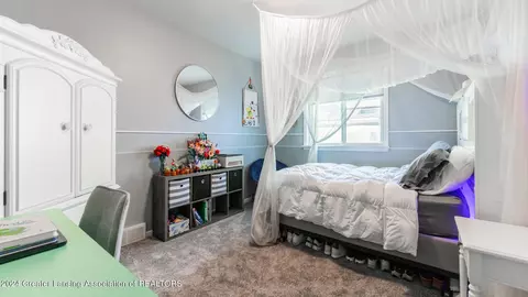 Bedroom - 505 Maple, Grand Ledge, MI 48837 photo 2 of 4
