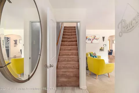Entry Way - 2131 Bruce Ave, Lansing, MI 48915 photo 1 of 1