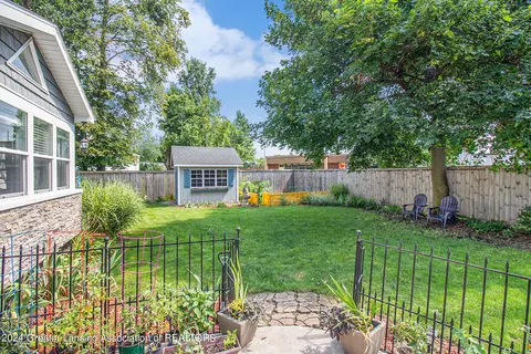 Exterior - 2131 Bruce Ave, Lansing, MI 48915 photo 4 of 4