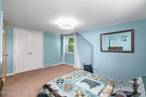 Bedroom - 2131 Bruce Ave, Lansing, MI 48915 photo 6 of 6