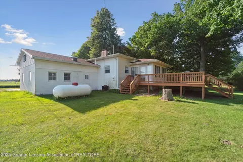 Exterior - 4817 E Walker Rd, Saint Johns, MI 48879 photo 10 of 13