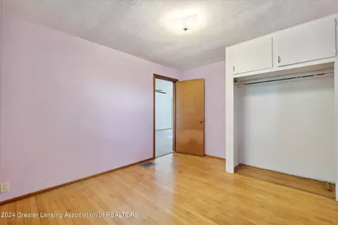 Bedroom - 4817 E Walker Rd, Saint Johns, MI 48879 photo 6 of 6