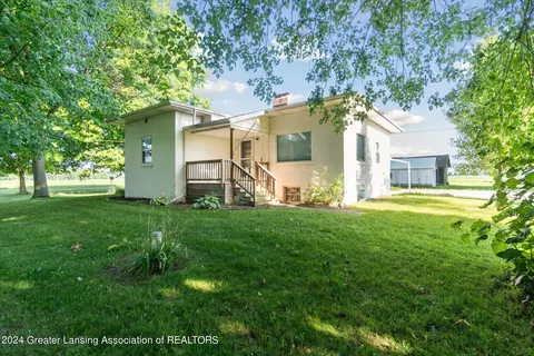 Exterior - 4817 E Walker Rd, Saint Johns, MI 48879 photo 2 of 13