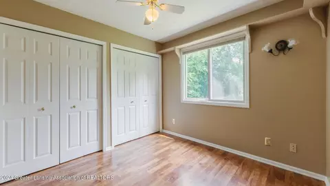 Bedroom - 13282 S Hinman Rd, Eagle, MI 48822 photo 4 of 9